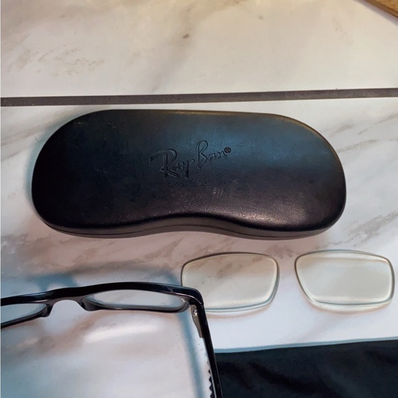 Ray-Ban Dark Frame Eyewear prescription glasses with original glass - Picture 7 of 7